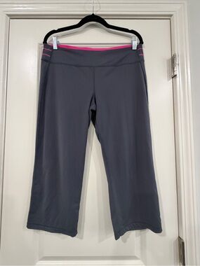 VSX Gray Capri Workout Pants with Pink Waistband